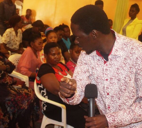 Sending a message to Christ Jesus 1 600x541